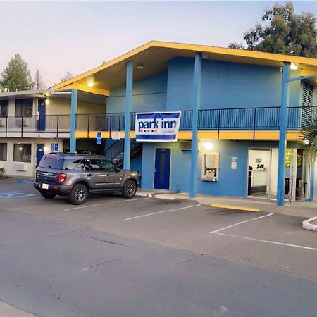 Park Inn By Radisson, Santa Rosa South Bagian luar foto