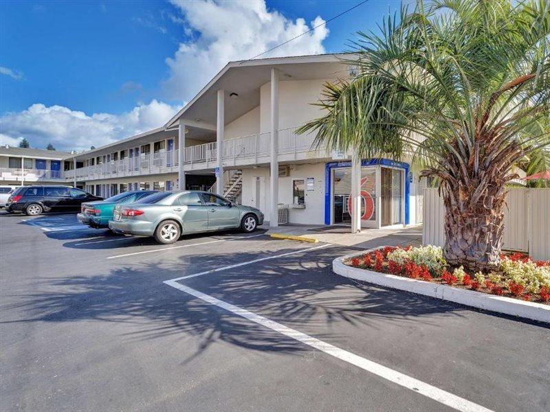 Park Inn By Radisson, Santa Rosa South Bagian luar foto