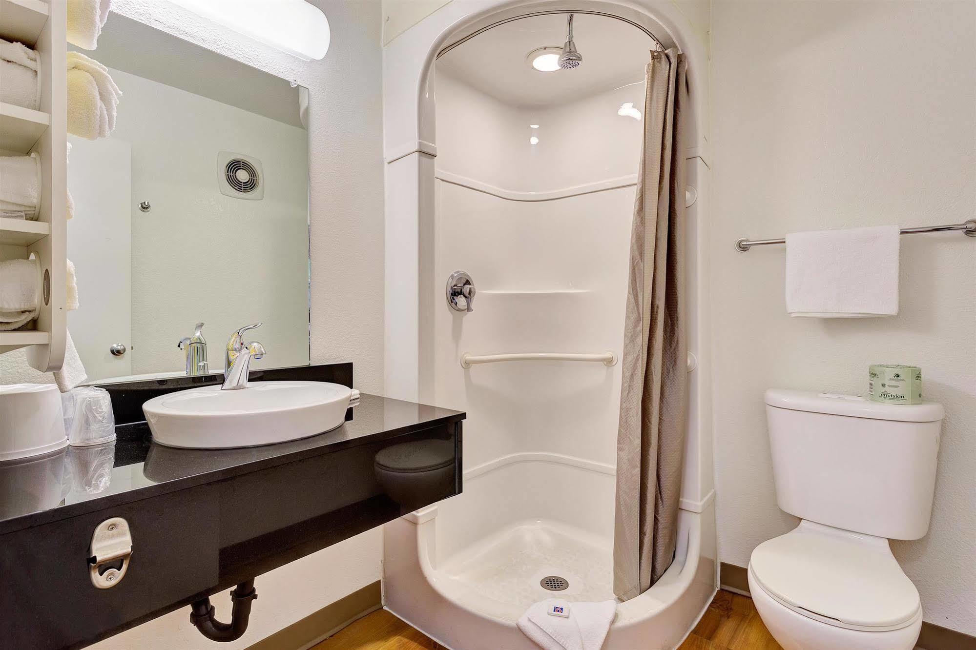 Park Inn By Radisson, Santa Rosa South Bagian luar foto