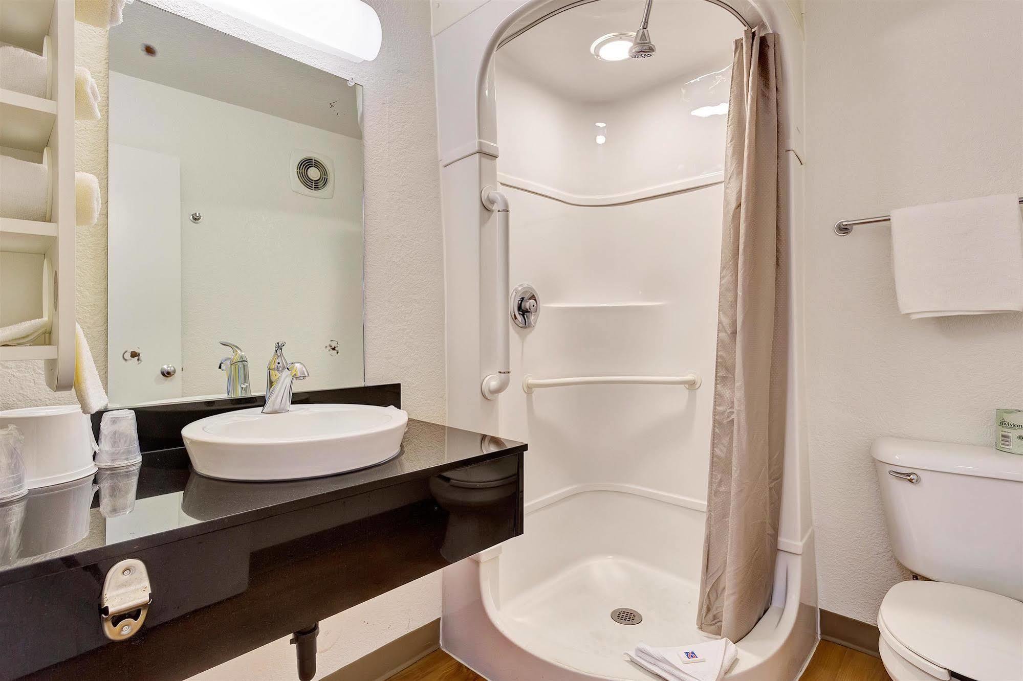 Park Inn By Radisson, Santa Rosa South Bagian luar foto